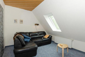 Ferienwohnung-auf-Ruegen-fuer-3-Erwachsene-und-1-Kind-in-Schaprode-Zi6, Schaprode